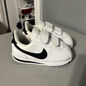 Toddler Nike shoes